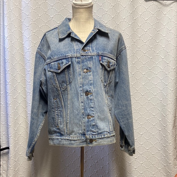Levi's Other - Levi's size medium Classic Blue Denim‎ Jacket big E medium wash vintage look